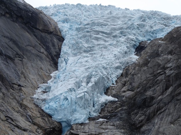 Melkevoll Bretun - (Briksdal glacier)