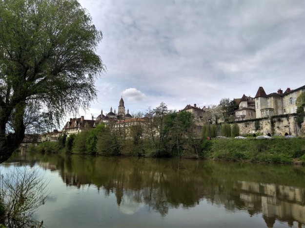 Perigueux - (river approach)